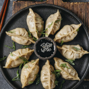 VEG MOMOS ( 8 PIECES) Steam/fried